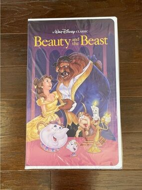 Disney Beauty and the Beast Classic VHS Boxed Silk Touch Throw, 50" x 70"